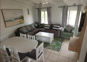 Chakas Rock Chalet 27